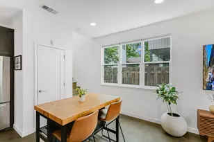 2414 E Martin Luther King Jr Blvd, Austin, TX 78702 - Photo 17