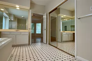 10813 Redmond Rd, Austin, TX 78739 - Photo 17