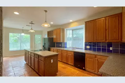 10813 Redmond Road, Austin, TX 78739 - Photo 7