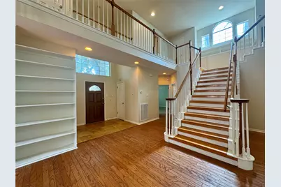 10813 Redmond Road, Austin, TX 78739 - Photo 3
