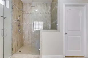 2009 American Dr, Lago Vista, TX 78645 - Photo 13