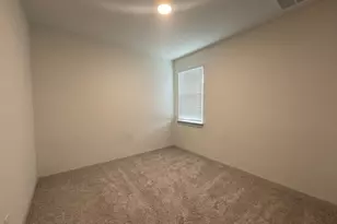 3001 Egan Dr, Pflugerville, TX 78660 - Photo 9