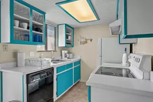 202 W Wheeler St, Manor, TX 78653 - Photo 9