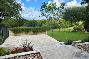 5200 Arrowhead Dr, Lago Vista, TX 78645 - Photo 5
