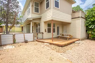 2314 S 5th St, Austin, TX 78704 - Photo 33