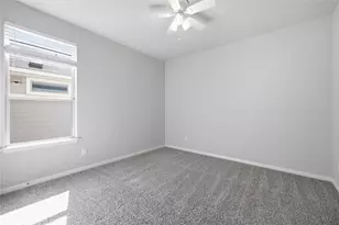 105 Quiet Man Dr, Jarrell, TX 76537 - Photo 13