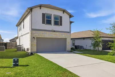 105 Quiet Man Drive, Jarrell, TX 76537 - Photo 3