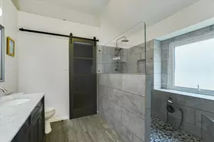 1104 Crestview St, Round Rock, TX 78681 - Photo 11