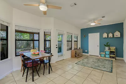 1104 Crestview Street, Round Rock, TX 78681 - Photo 7