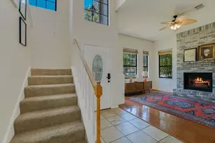 1104 Crestview St, Round Rock, TX 78681 - Photo 3