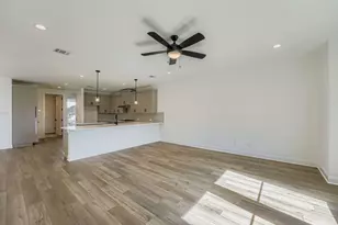 372 Orleanian Dr, Buda, TX 78610 - Photo 3