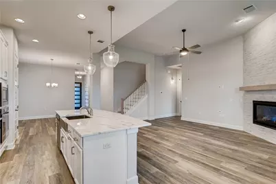 7112 Poulain Drive, Austin, TX 78738 - Photo 9