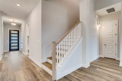 7112 Poulain Drive, Austin, TX 78738 - Photo 3