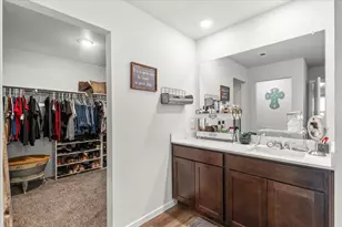 402 Perry Pl, Rockdale, TX 76567 - Photo 17