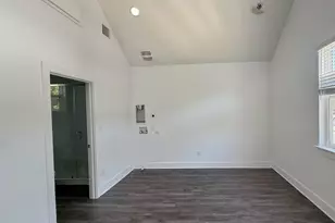 6406 Felix Ave, Austin, TX 78741 - Photo 21