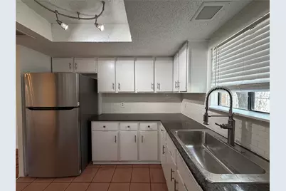 1211 Knollpark Circle, Austin, TX 78758 - Photo 3