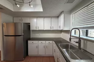 1211 Knollpark Cir, Austin, TX 78758 - Photo 3