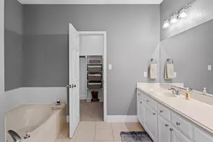 215 Spotted Fawn Dr, Hutto, TX 78634 - Photo 27