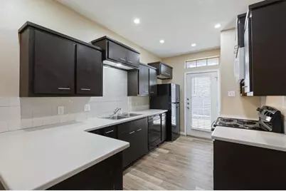 1907 S 17th Street, Waco, TX 76706 - Photo 3