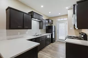 1907 S 17th St, Waco, TX 76706 - Photo 3