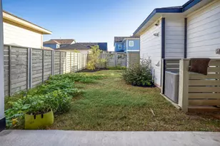 162 Adelton Blvd, Bastrop, TX 78602 - Photo 37