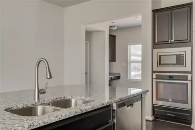 2504 Hat Bender Loop, Round Rock, TX 78664 - Photo 15