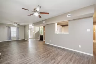 320 Long Pointe Dr, Portland, TX 78374 - Photo 5