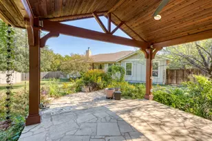 706 Rogart Dr, Spicewood, TX 78669 - Photo 33