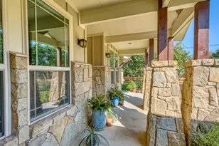 706 Rogart Dr, Spicewood, TX 78669 - Photo 5