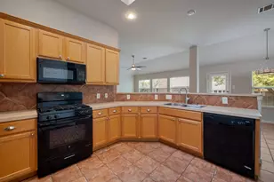 20305 Kearney Hill Rd, Pflugerville, TX 78660 - Photo 9