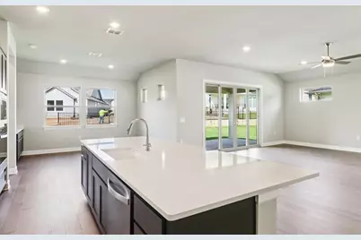 207 Sprinting Peak Drive, San Marcos, TX 78666 - Photo 7