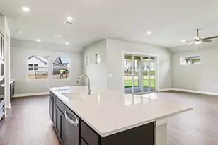 207 Sprinting Peak Dr, San Marcos, TX 78666 - Photo 7