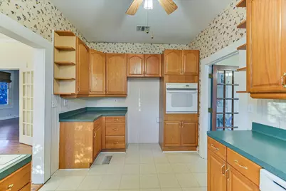306 Garwood Street, Smithville, TX 78957 - Photo 5