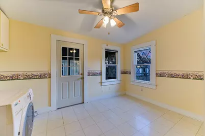 306 Garwood Street, Smithville, TX 78957 - Photo 7