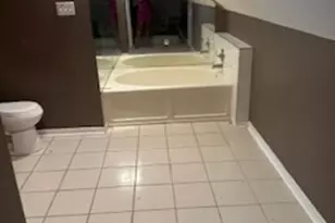 1017 W 3rd Street W, Taylor, TX 76574 - Photo 21