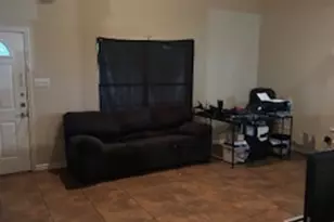 1017 W 3rd Street W, Taylor, TX 76574 - Photo 11