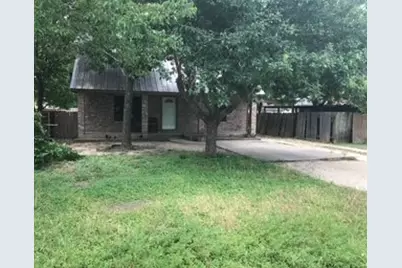 1017 W 3rd Street W, Taylor, TX 76574 - Photo 1