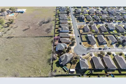 238 Wells Bend, Hutto, TX 78634 - Photo 35