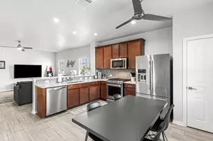 238 Wells Bend, Hutto, TX 78634 - Photo 11