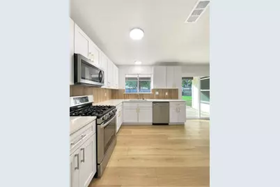 313 Golden Oaks Drive, Georgetown, TX 78628 - Photo 11