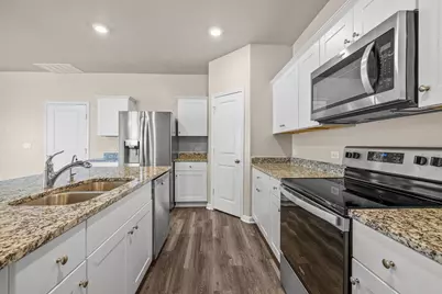 241 Night Riders Way, Jarrell, TX 76537 - Photo 15