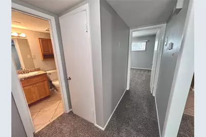 601 W 11th Street #215, Austin, TX 78701 - Photo 17