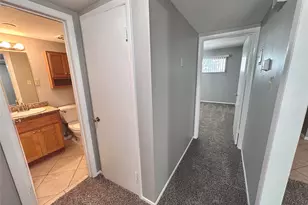 601 W 11th St, Austin, TX 78701 - Photo 17