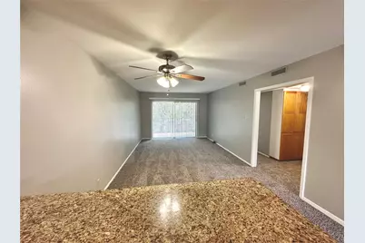 601 W 11th Street #215, Austin, TX 78701 - Photo 15