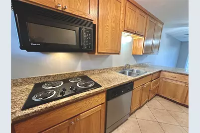 601 W 11th Street #215, Austin, TX 78701 - Photo 7