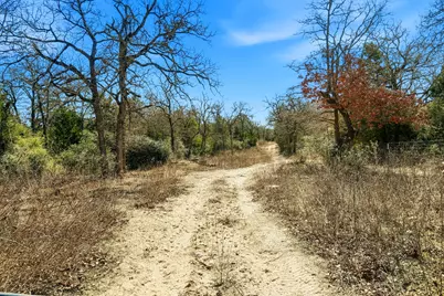 1310 Perry Lane, Thorndale, TX 76577 - Photo 19