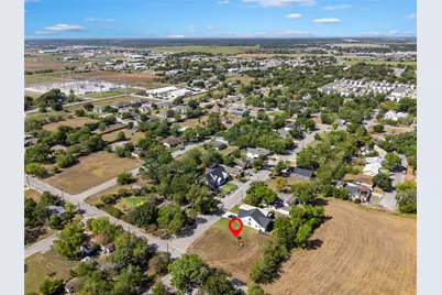 915 Torres Street, Lockhart, TX 78644 - Photo 29