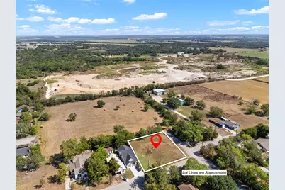 915 Torres Street, Lockhart, TX 78644 - Photo 35