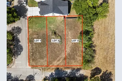 915 Torres Street, Lockhart, TX 78644 - Photo 1