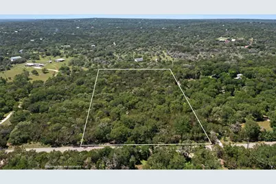 419 Valley View West Road, San Marcos, TX 78666 - Photo 15